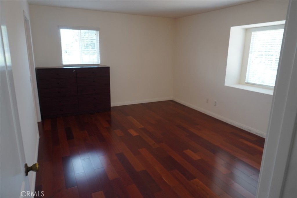 5031 Kauffman
