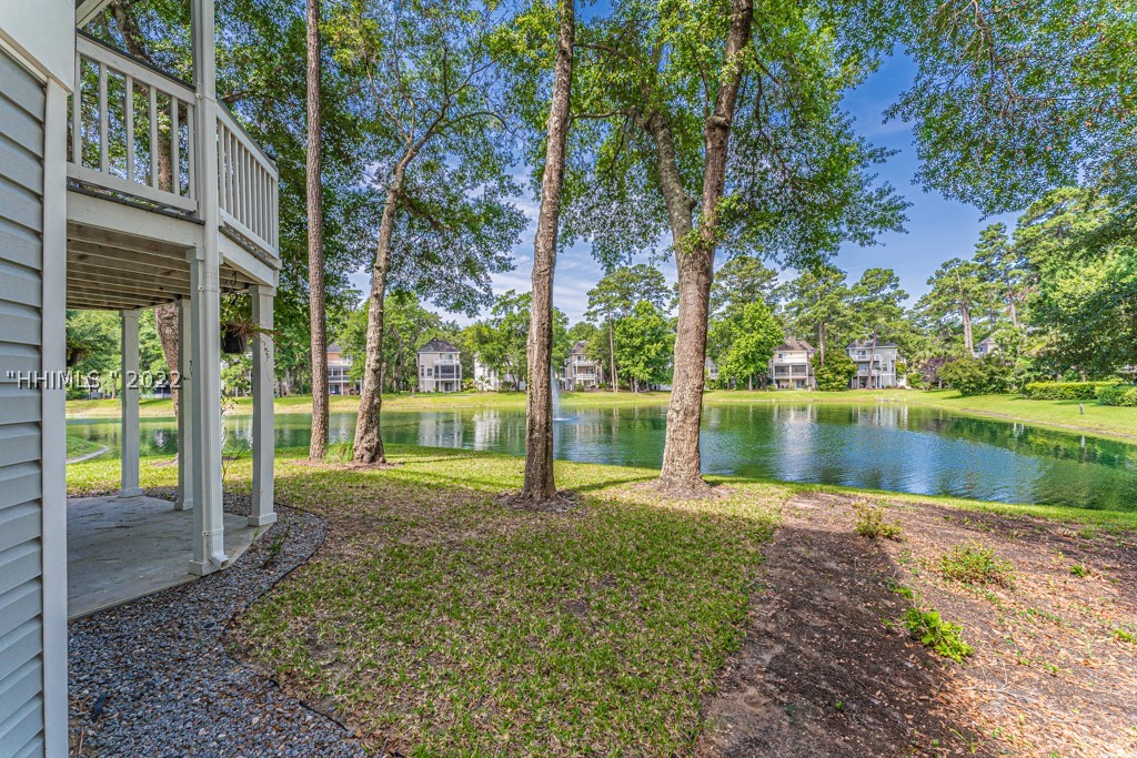 61 Victoria Square Drive