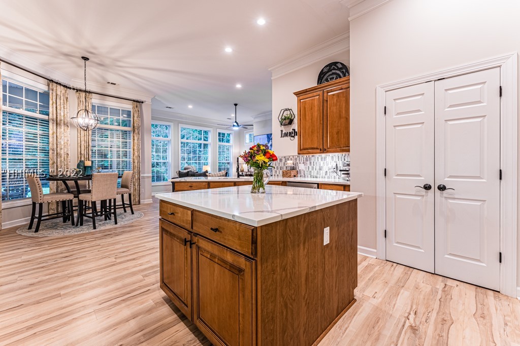 7 Stonehedge Way
