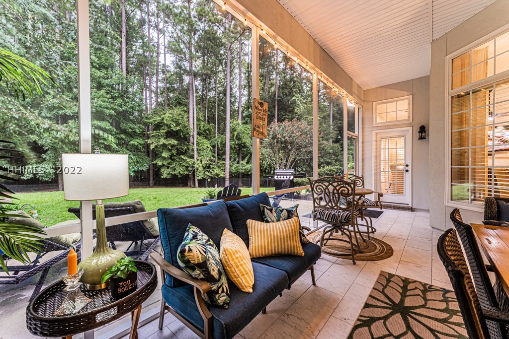 7 Stonehedge Way