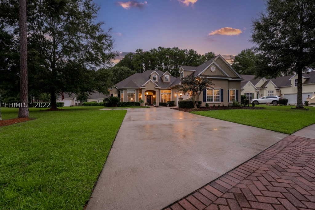7 Stonehedge Way