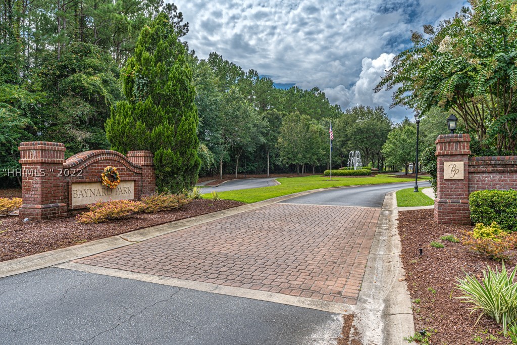 7 Stonehedge Way