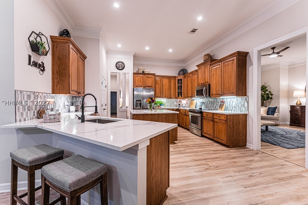 7 Stonehedge Way