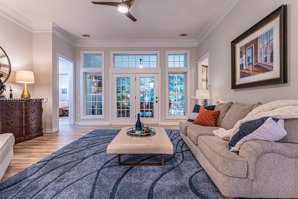 7 Stonehedge Way