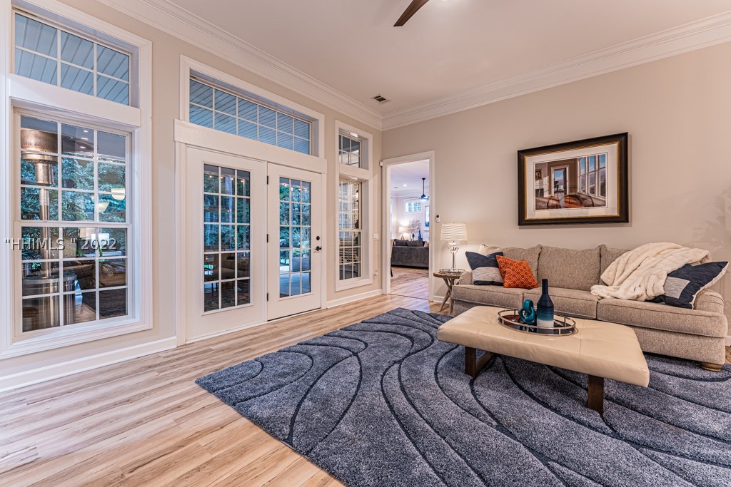 7 Stonehedge Way
