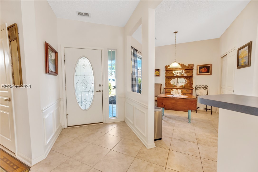 16 Candlelight Lane