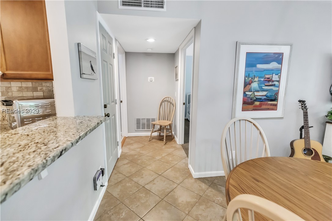 2 Wimbledon Court Unit: 101
