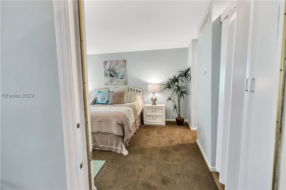 2 Wimbledon Court Unit: 101