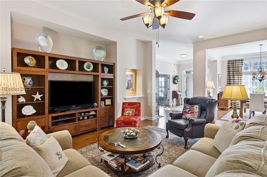 42 Point West Drive