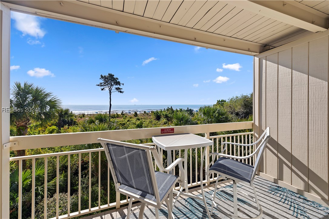 4 N Forest Beach Drive Unit: 211