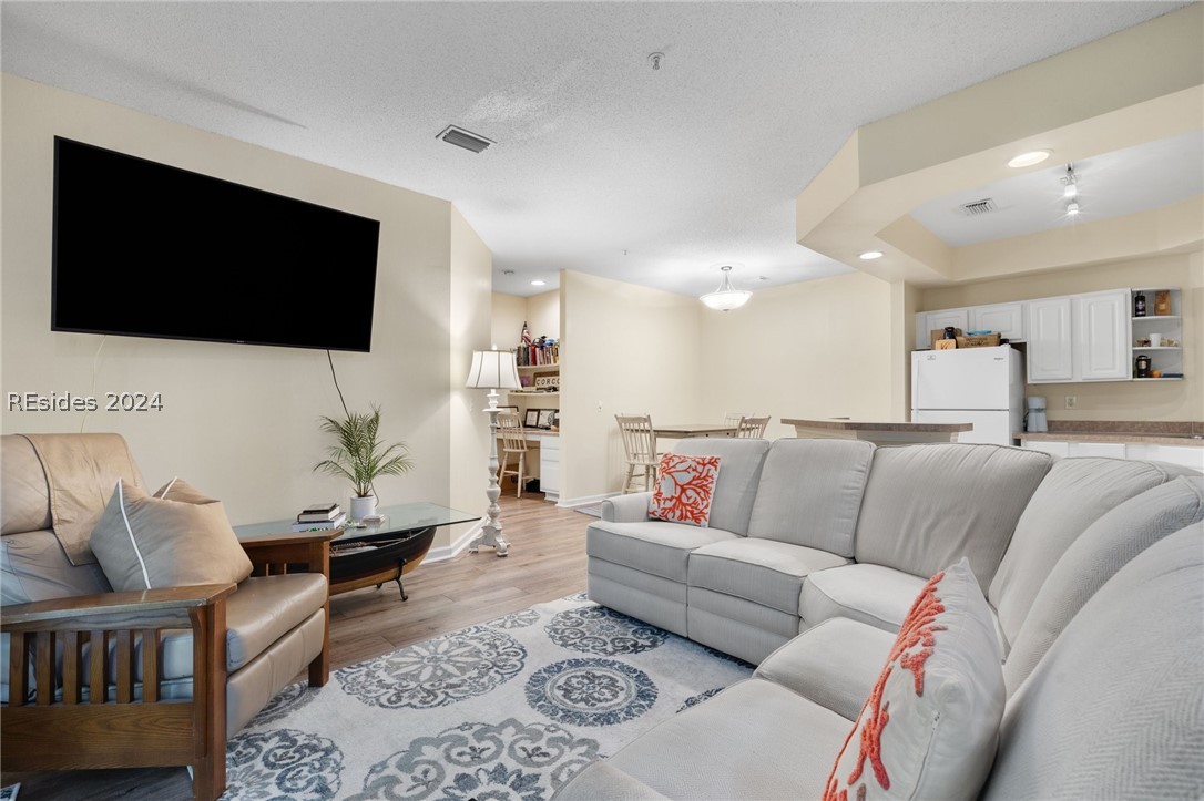 380 Marshland Road Unit: H22