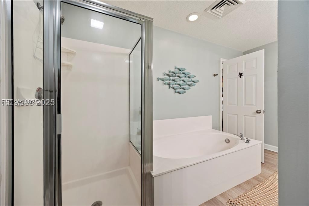 10 N Forest Beach Drive Unit: 2115