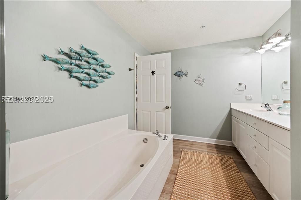 10 N Forest Beach Drive Unit: 2115