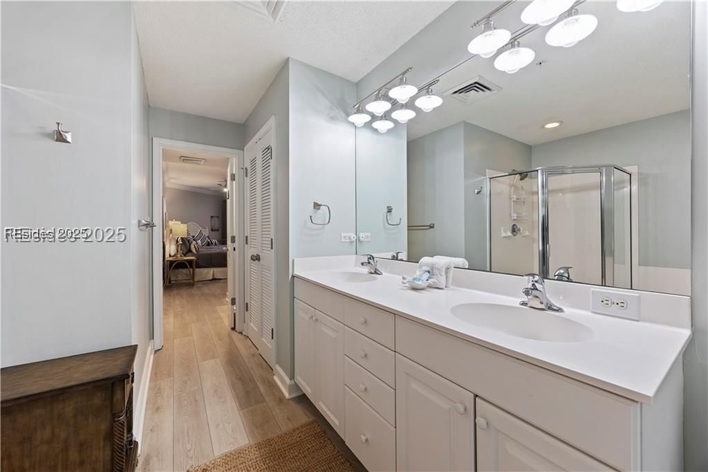 10 N Forest Beach Drive Unit: 2115