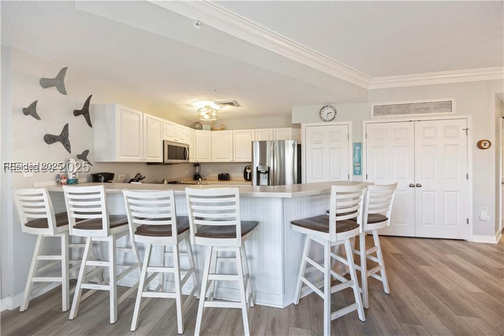 10 N Forest Beach Drive Unit: 2115