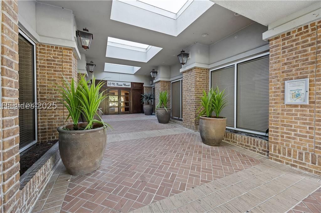 10 N Forest Beach Drive Unit: 2115