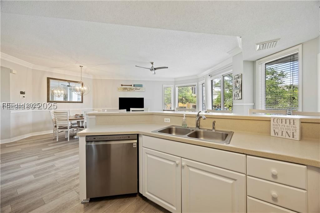 10 N Forest Beach Drive Unit: 2115