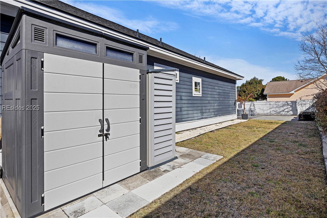 10 Leacy Bridge Road
