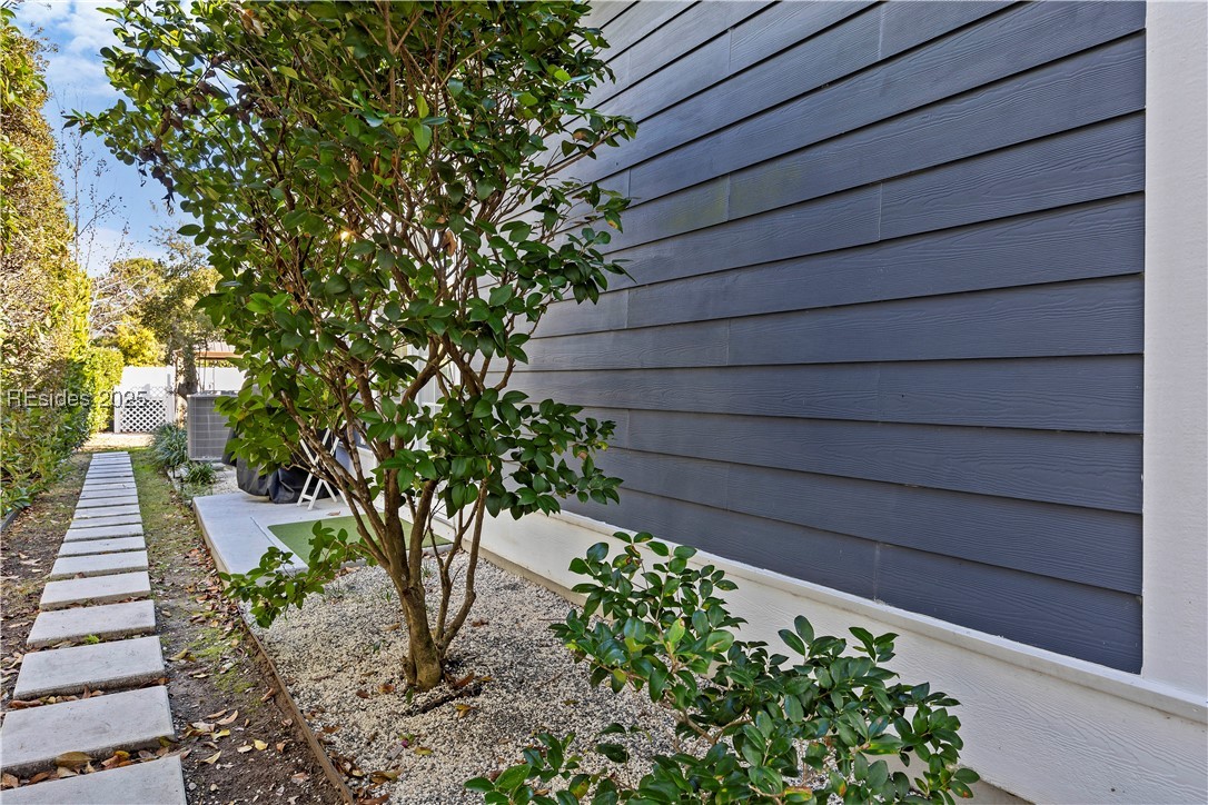 10 Leacy Bridge Road