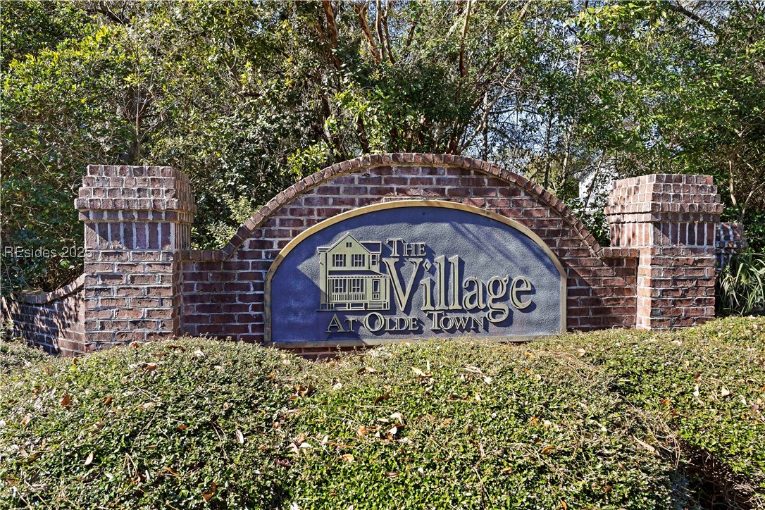 10 Leacy Bridge Road