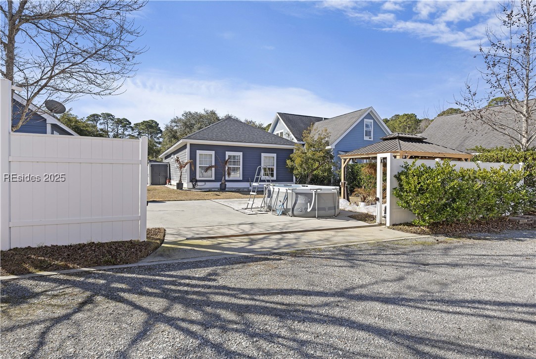 10 Leacy Bridge Road