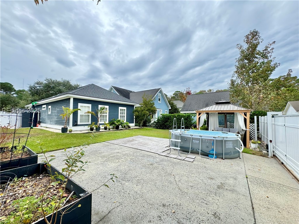 10 Leacy Bridge Road