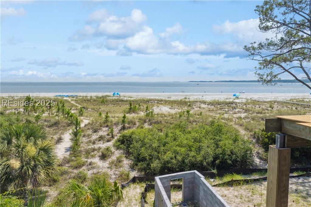 9 Brown Pelican Road