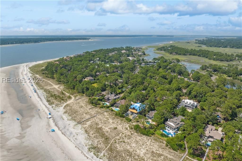 9 Brown Pelican Road