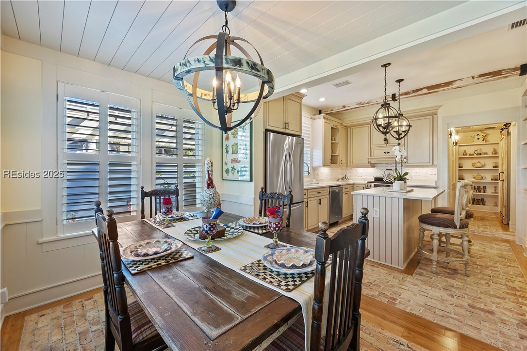 625 Spanish Wells Road Unit: 12