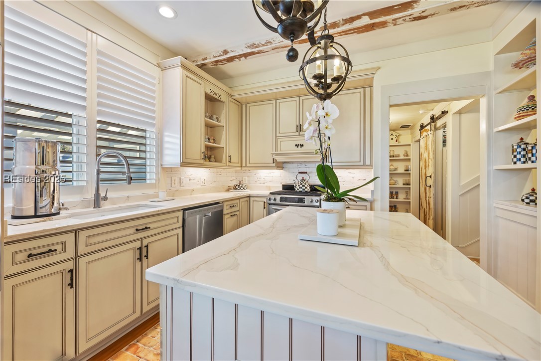 625 Spanish Wells Road Unit: 12