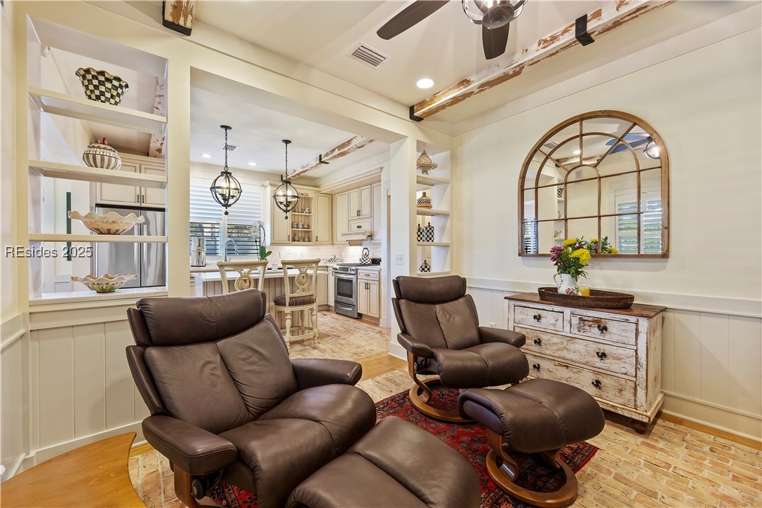 625 Spanish Wells Road Unit: 12