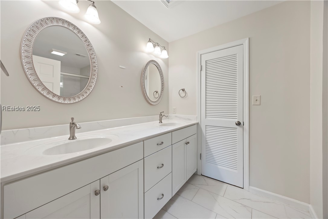 20 Governors Road Unit: 2827