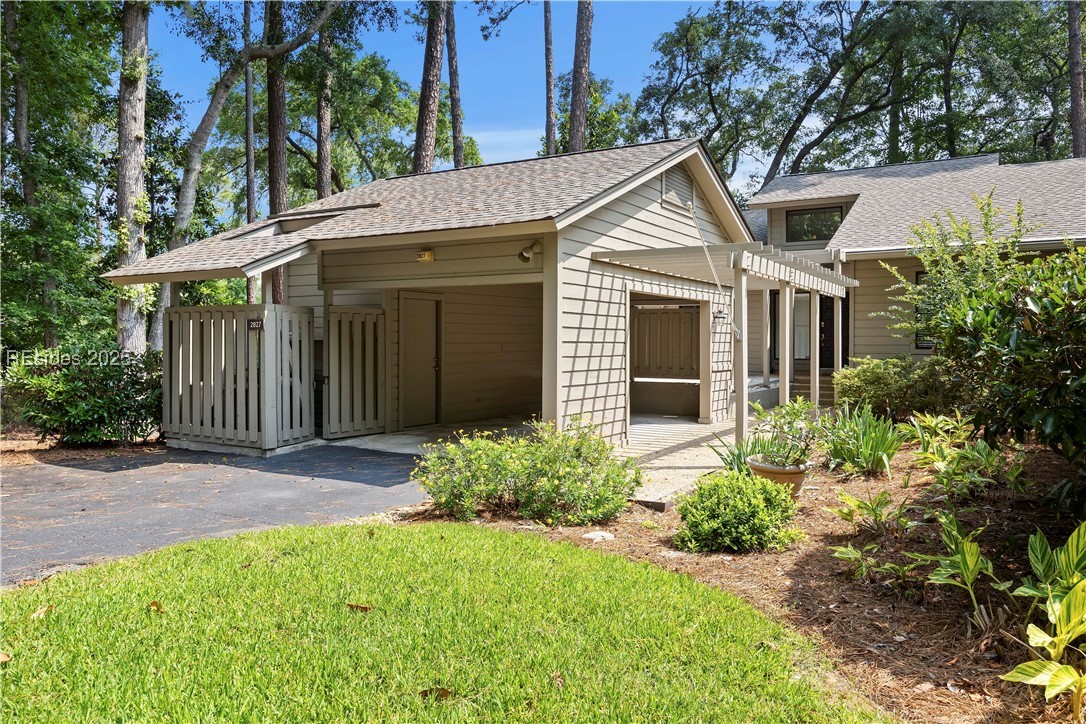 20 Governors Road Unit: 2827