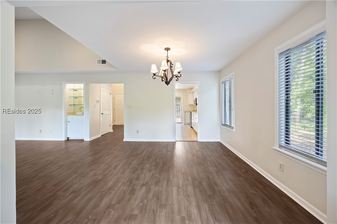20 Governors Road Unit: 2827