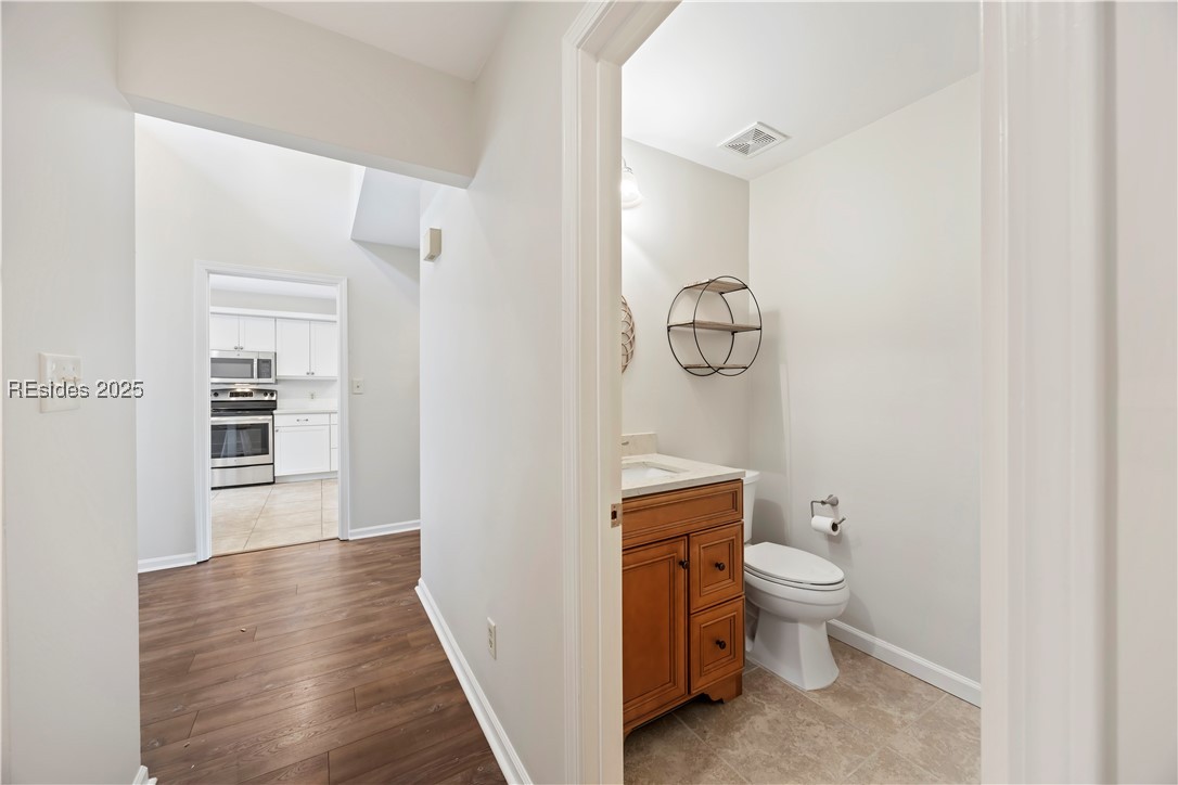 20 Governors Road Unit: 2827