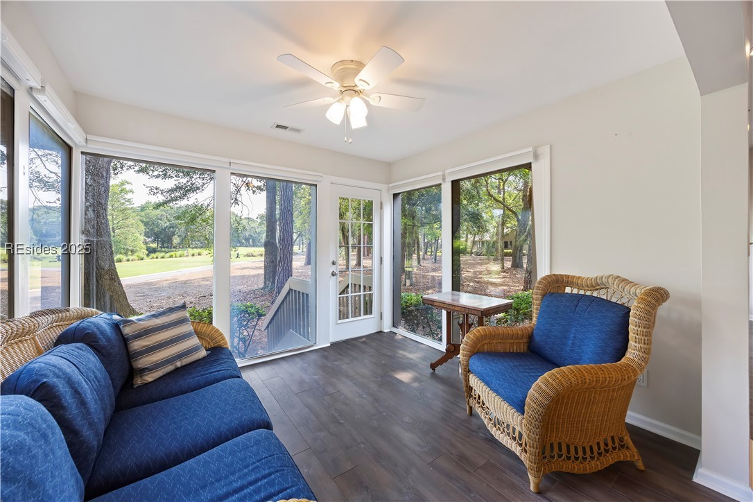 20 Governors Road Unit: 2827