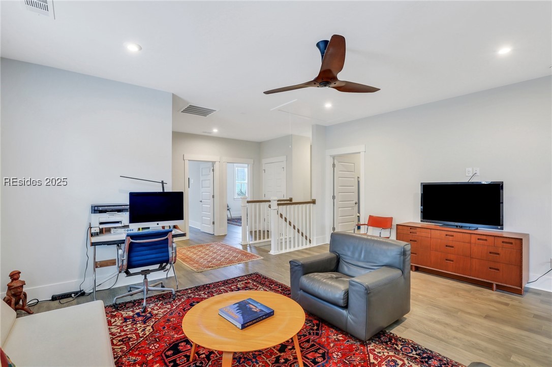 33 Ivory Elm Stroll
