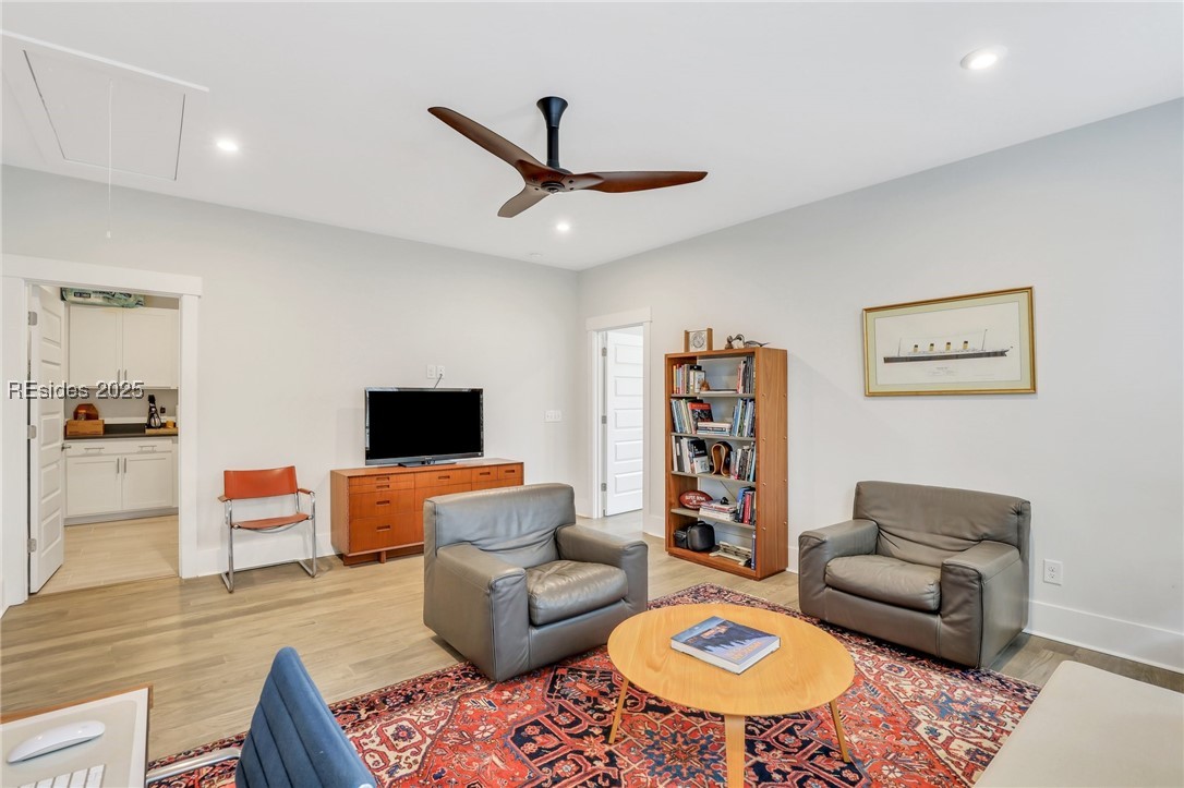 33 Ivory Elm Stroll
