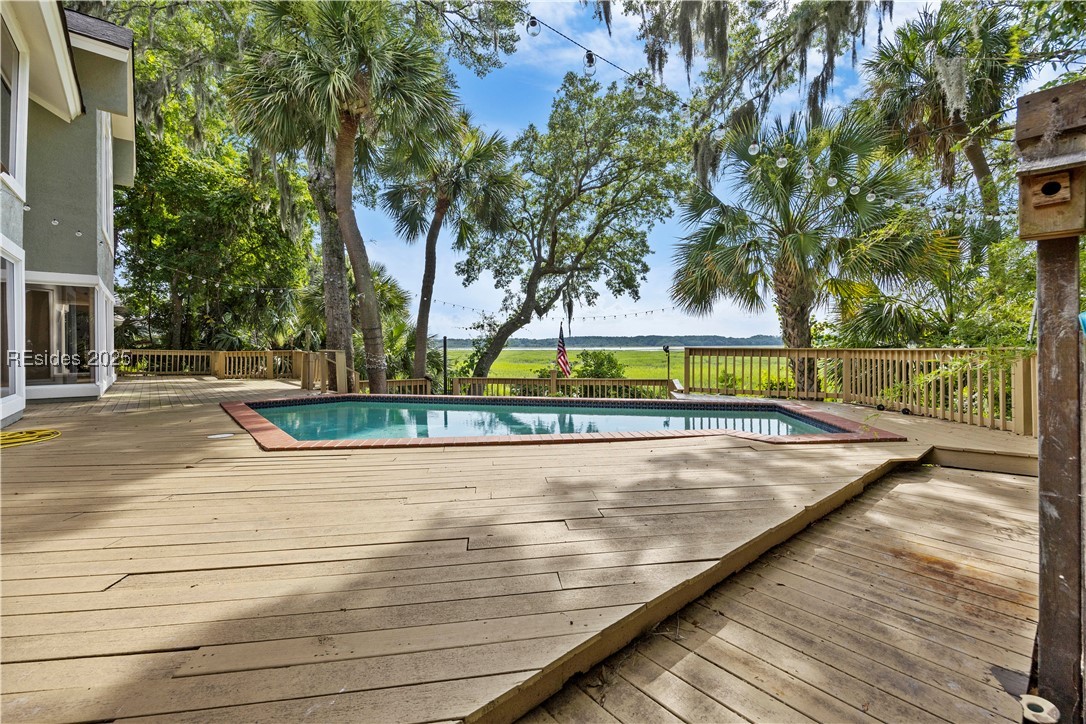 25 Old Fort Drive