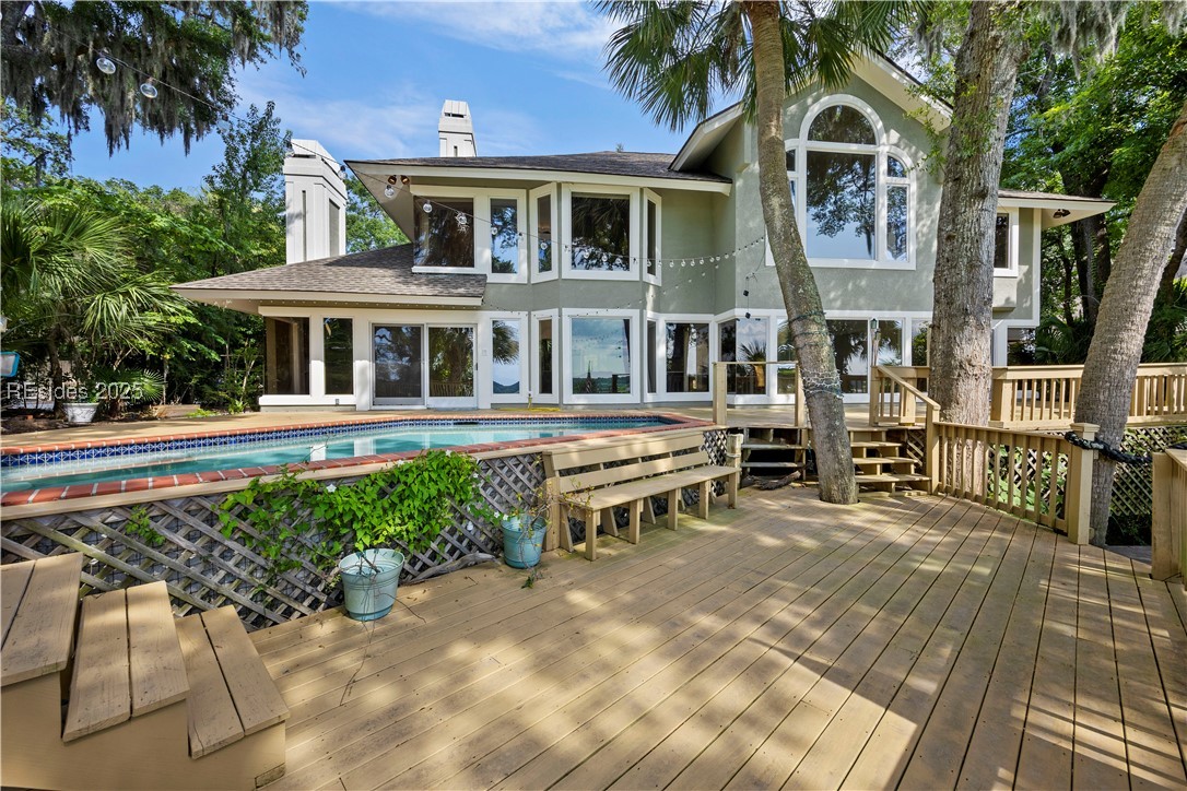 25 Old Fort Drive