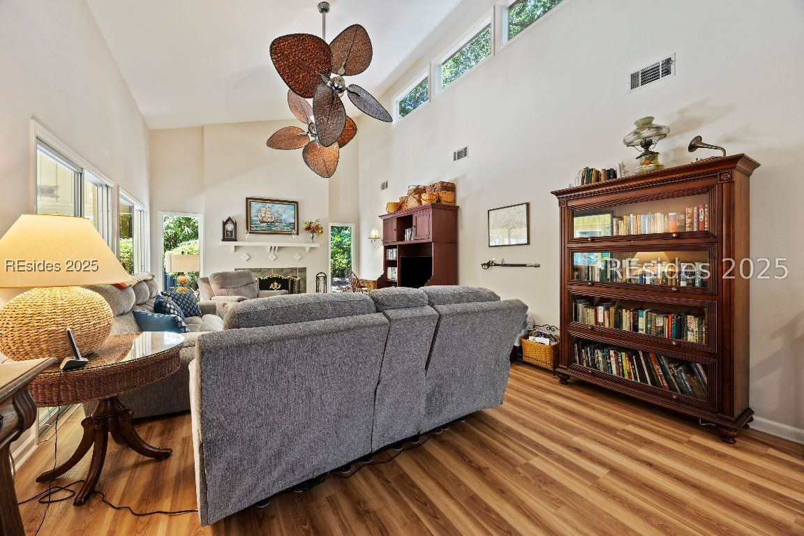 8 Battery Road