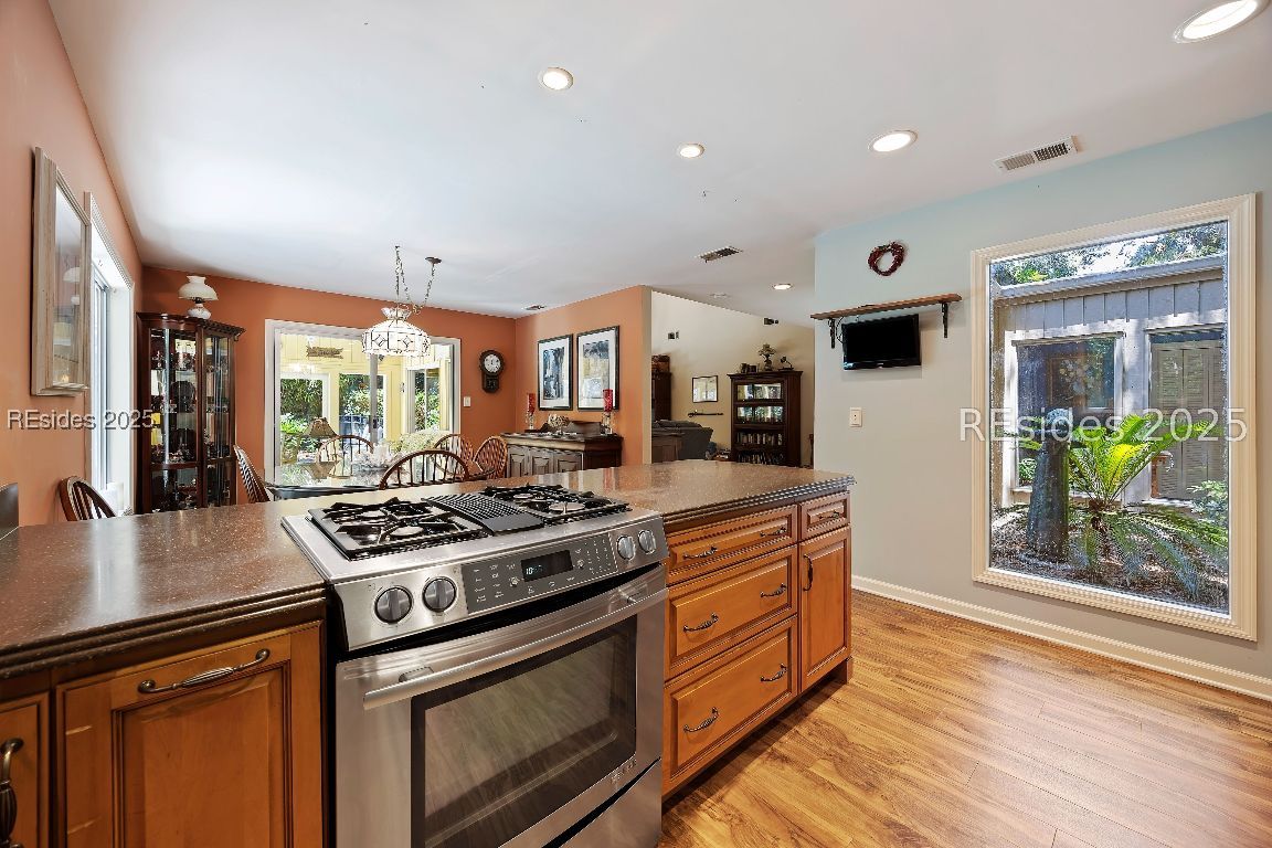 8 Battery Road