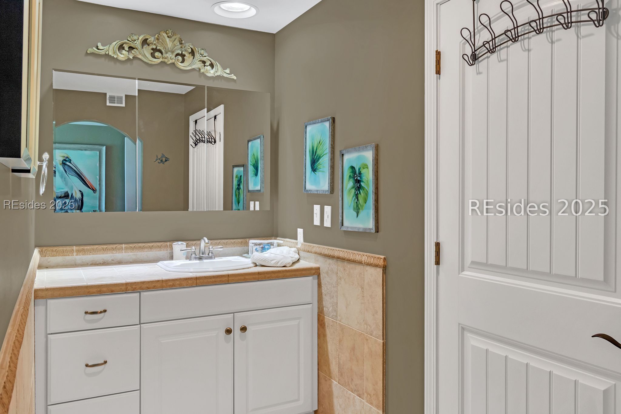 21 Ocean Lane Unit: 468