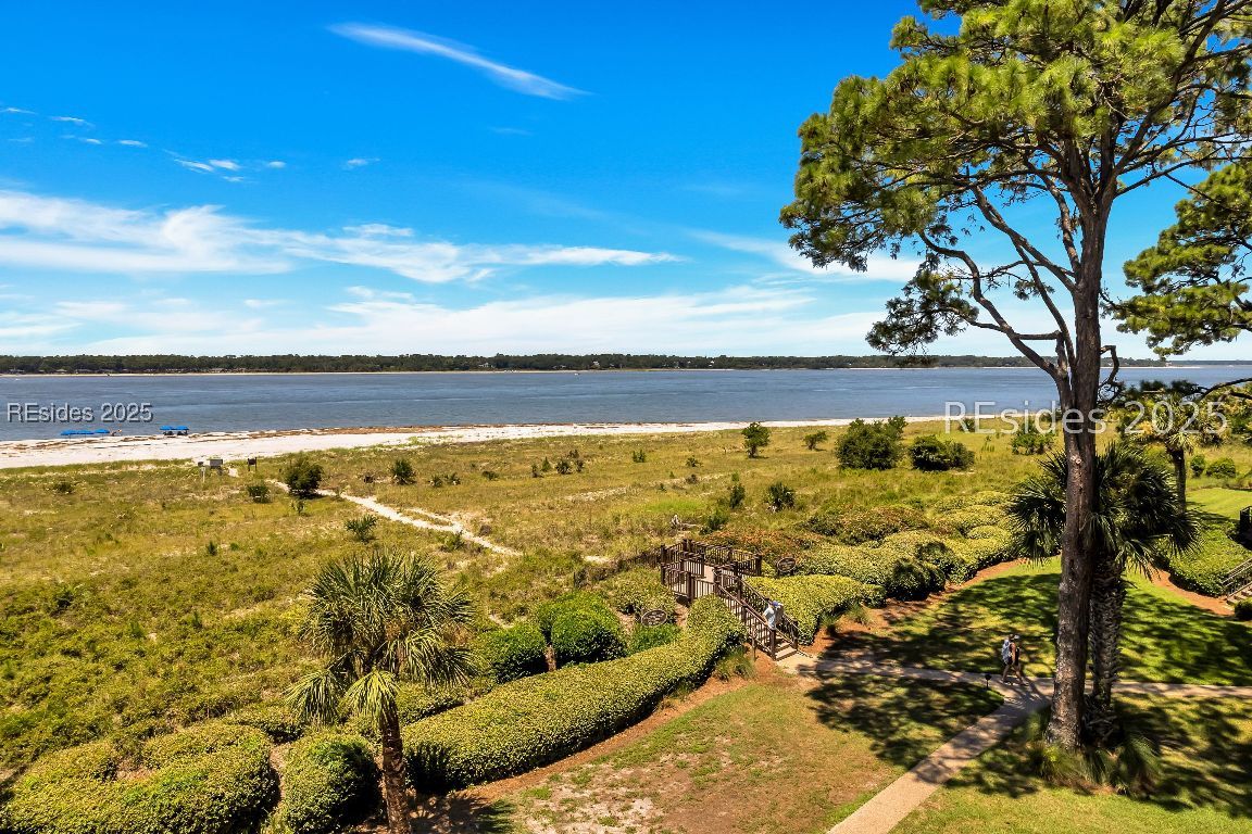 247 Sea Pines Drive Unit: 1872