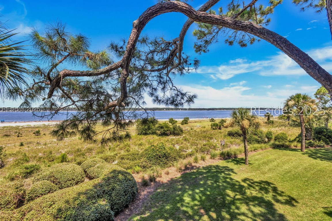 247 Sea Pines Drive Unit: 1872