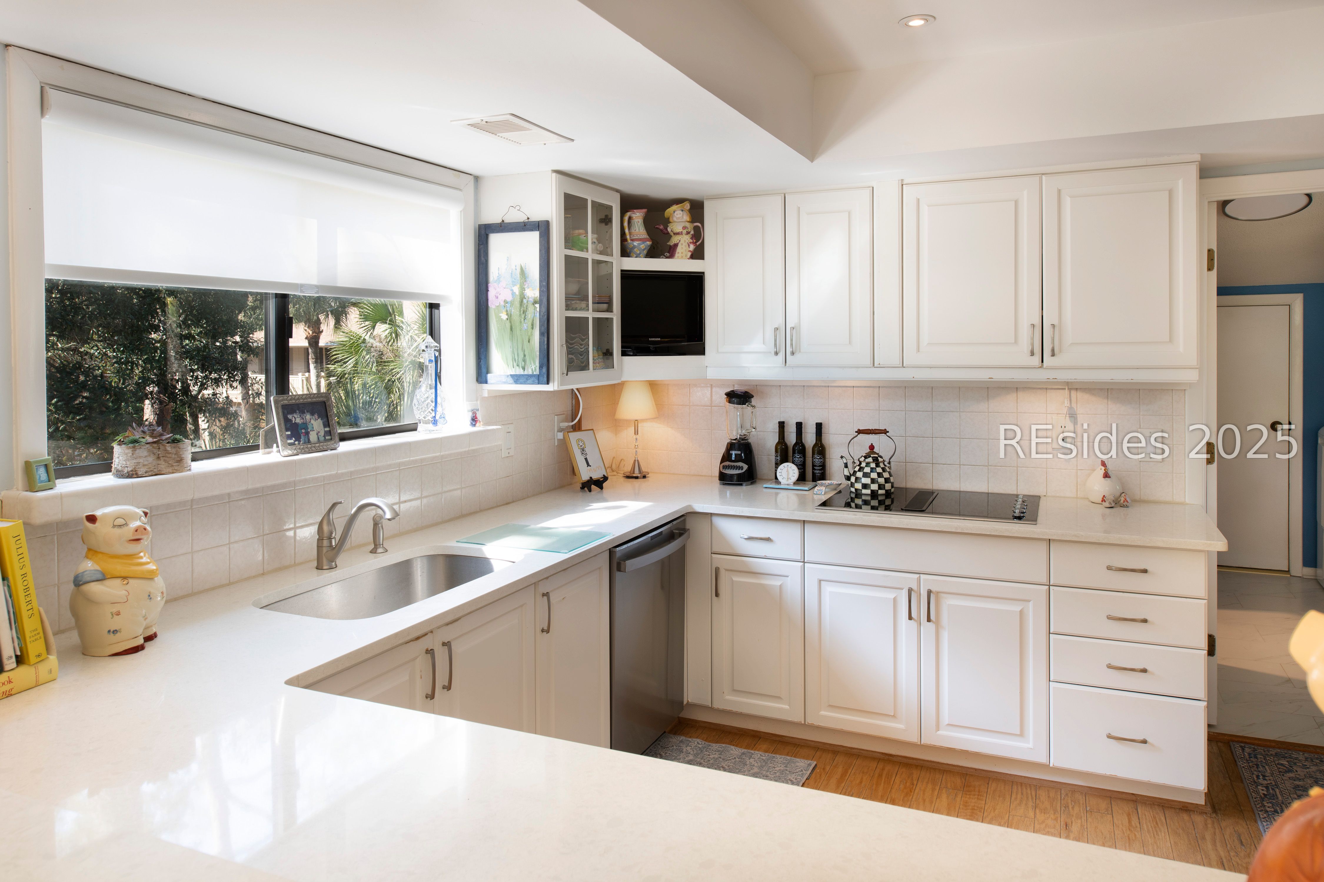 18 Oyster Catcher Road