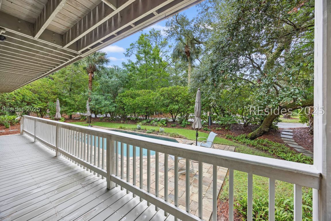 18 Oyster Catcher Road