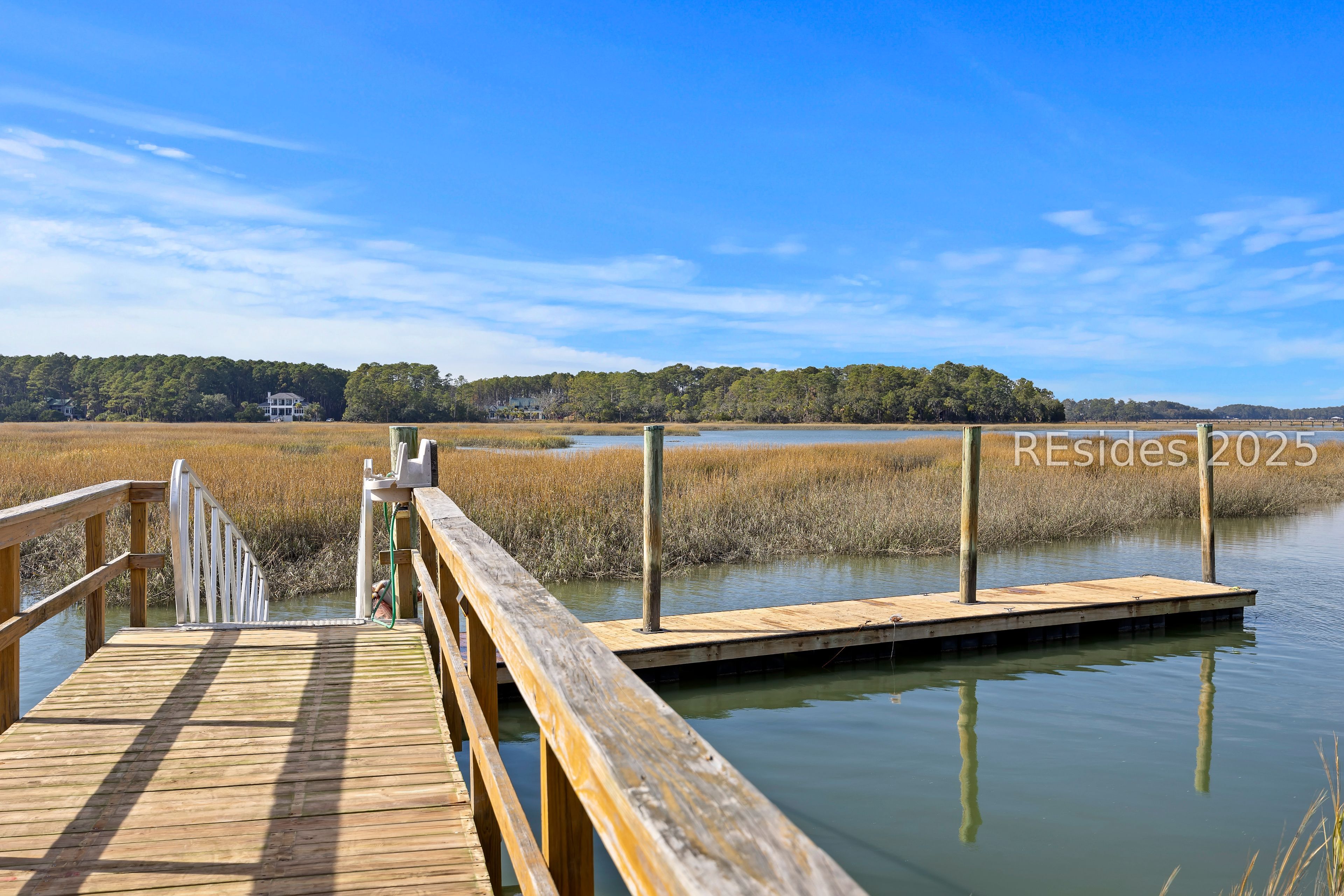 3 Spartina Crest