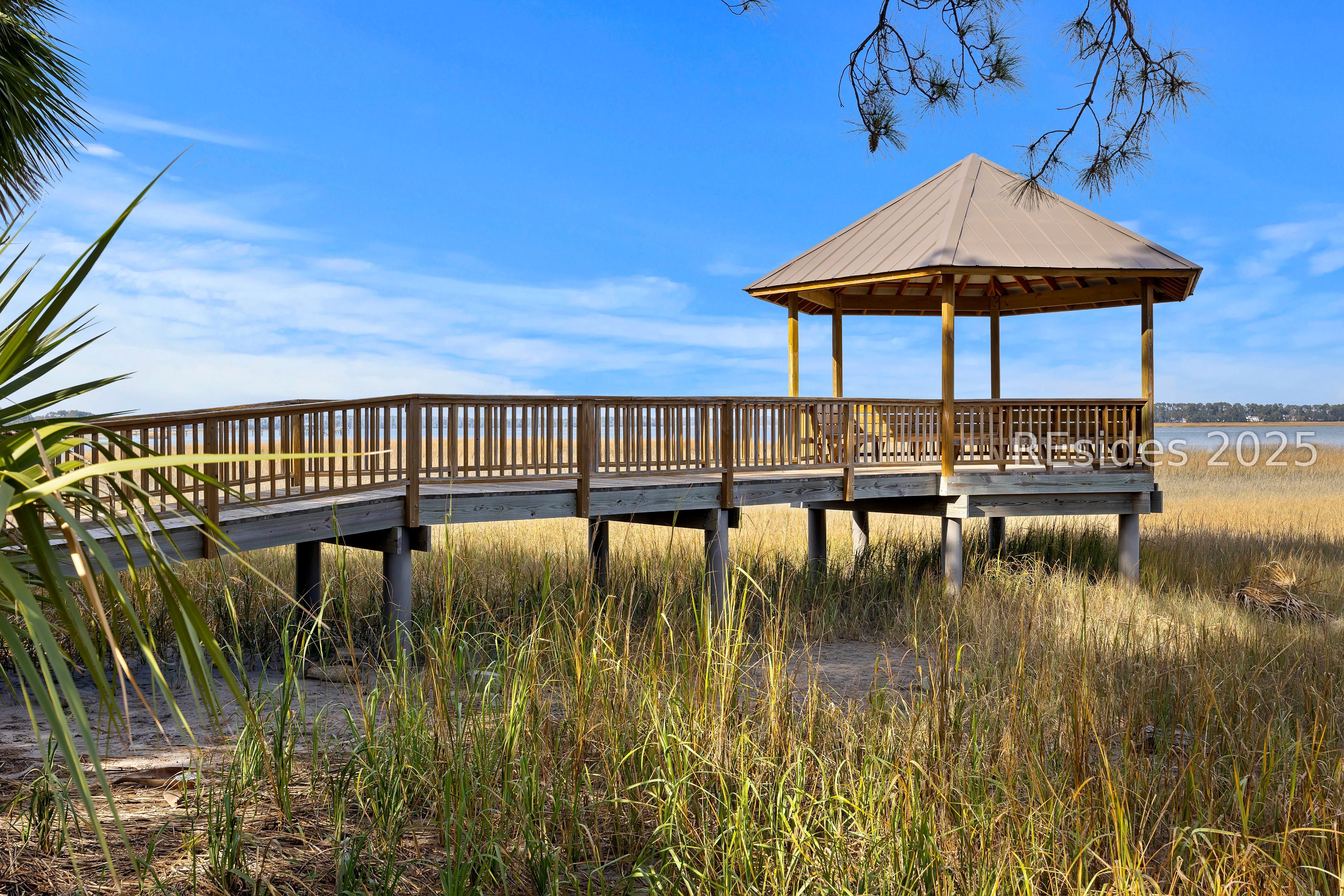 3 Spartina Crest