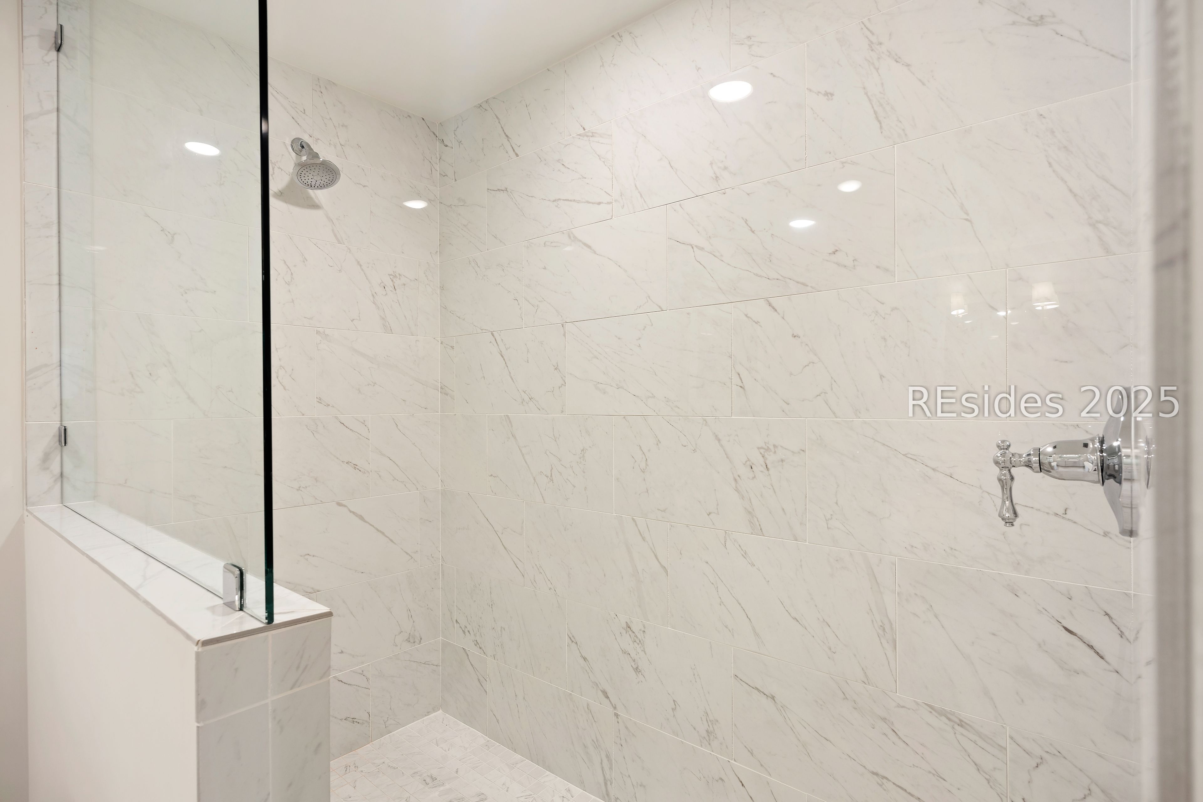 63 Skull Creek Drive Unit: 402